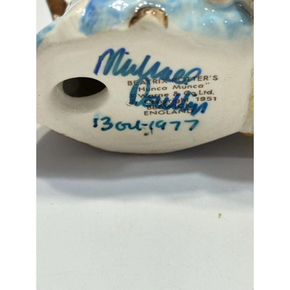 Vtg Beatrix Potter Beswick “HUNCA MUNCA” Ceramic Mouse w Babies England Signed